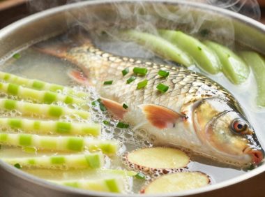 竹笋西瓜皮鲤鱼汤的做法,竹笋西瓜皮鲤鱼汤的营养价值与功效