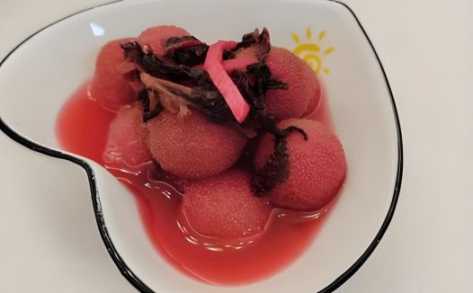 紫苏杨梅汤的神奇疗效，它能缓解哪些健康问题？