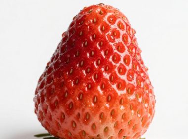 草莓变软了还能不能吃？变软草莓的正确处理方法