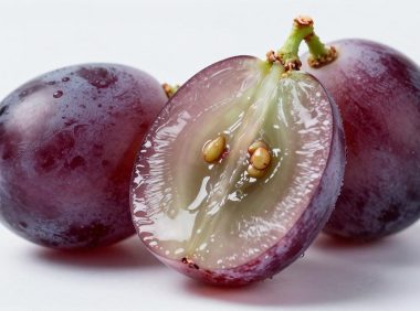 葡萄里面有一颗颗硬粒是什么？怎么处理含有种子的葡萄？